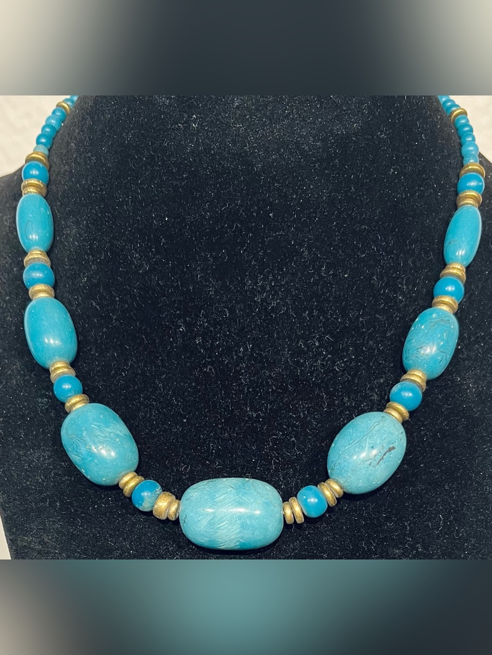 Vintage Turquoise Bead Necklace with Gold Accents